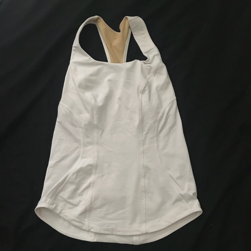 🌟white running top